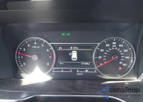 2022 Kia Sorento Lx z USA, uszkodzony, nr VIN 5XYRGDLC6NG094063